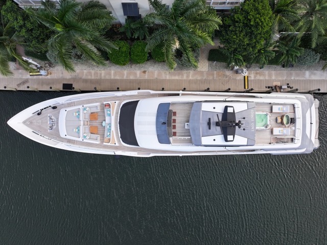 Yacht gym — detail